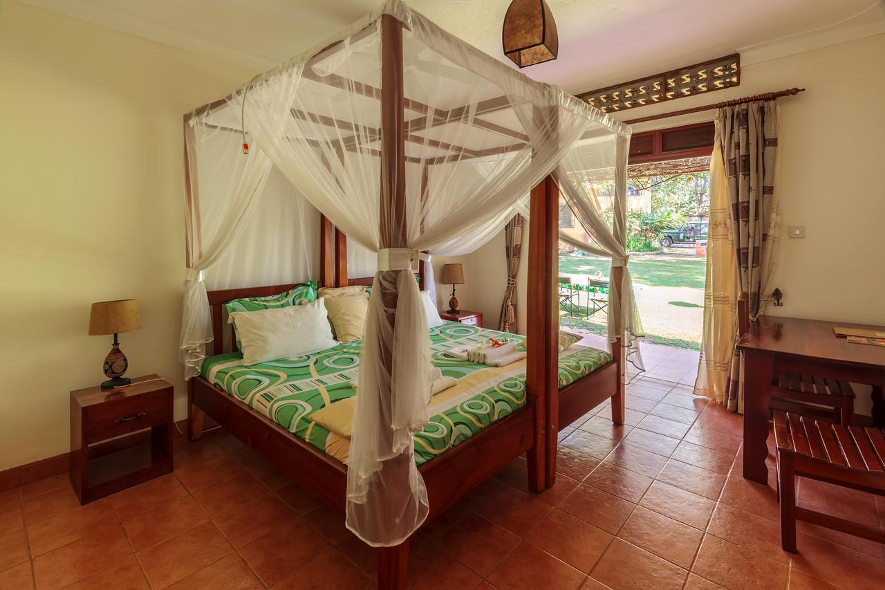 Airport Guesthouse Entebbe Luaran gambar