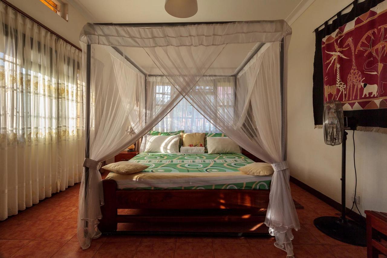 Airport Guesthouse Entebbe Luaran gambar